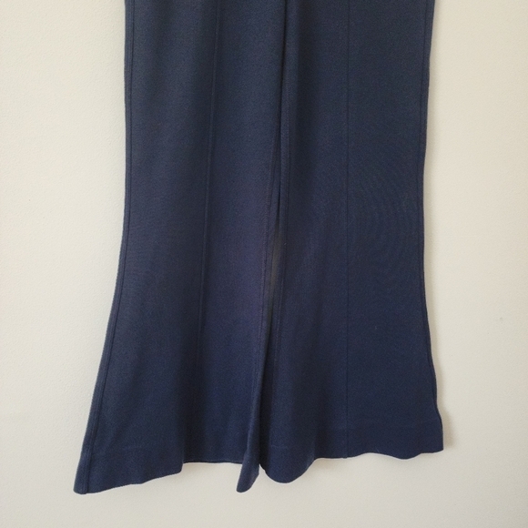 Kit and Ace Pull On Fit and Flare Cropped Pants in Navy Blue Size 4 - Picture 4 of 12